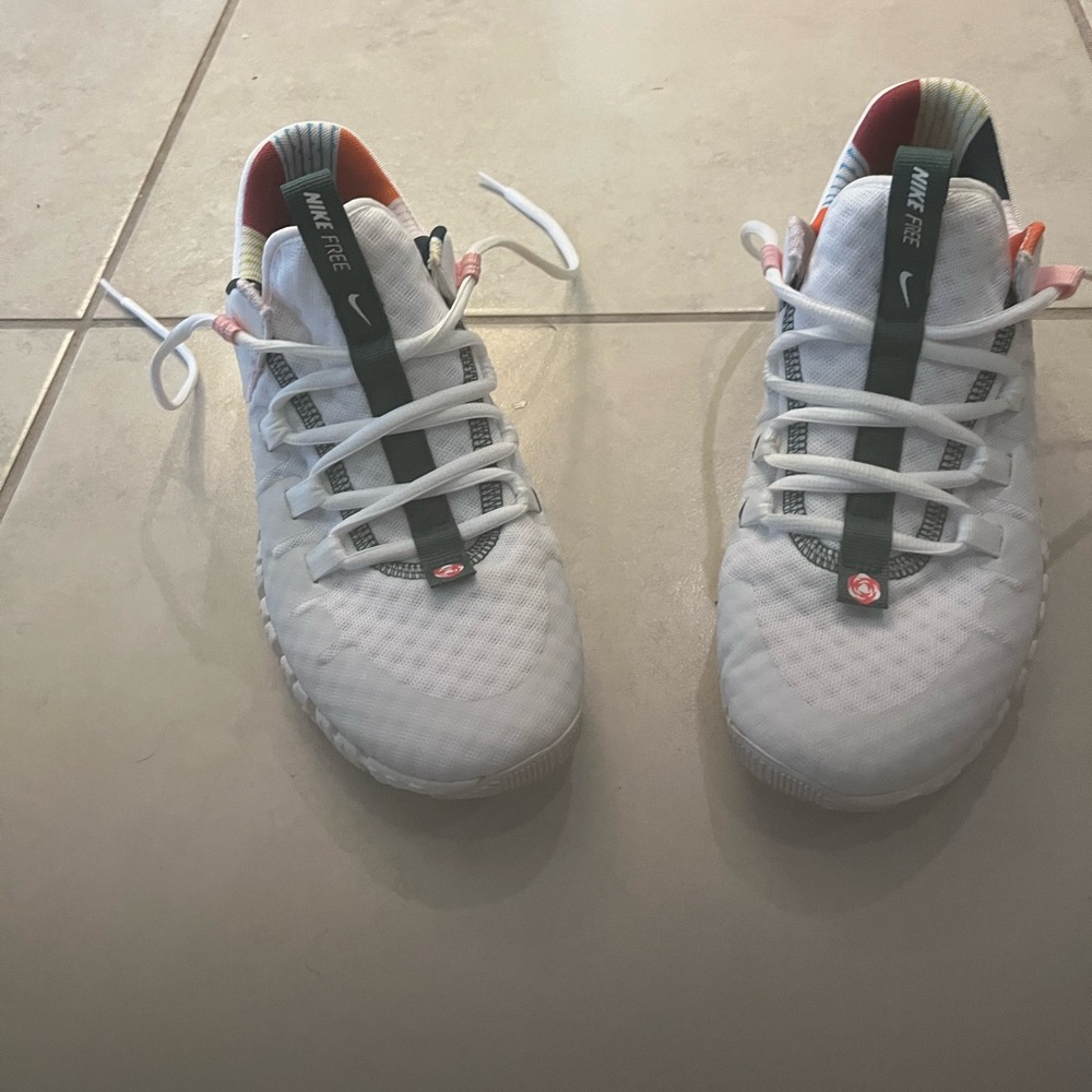 Nike Kids White and Dark Green Sneakers
